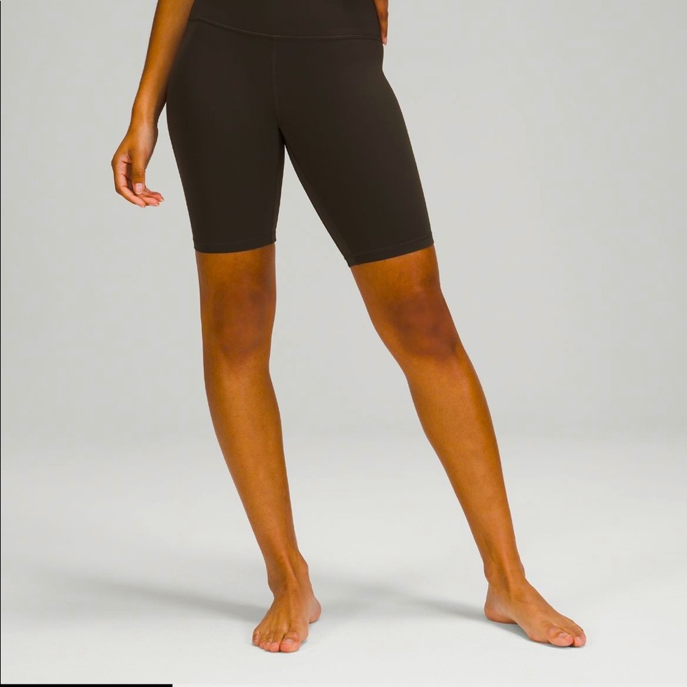 NWT Lululemon align shorts 8” Sz4